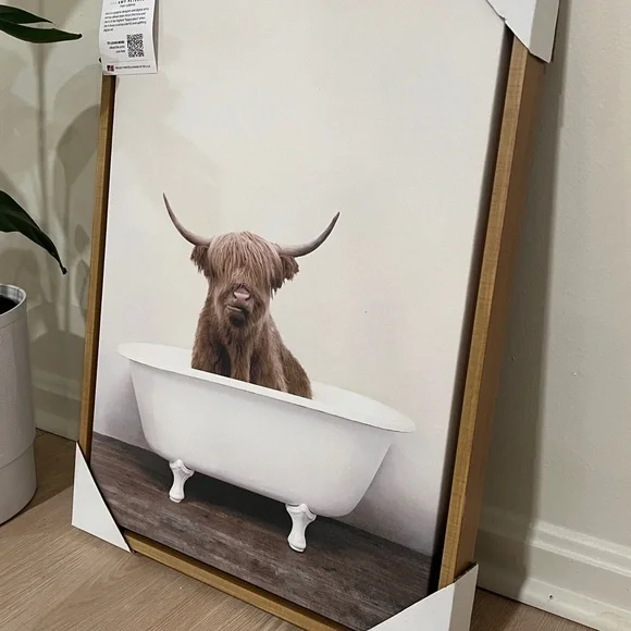 NWT Bull Canvas Wall Art - Picture 2 of 2